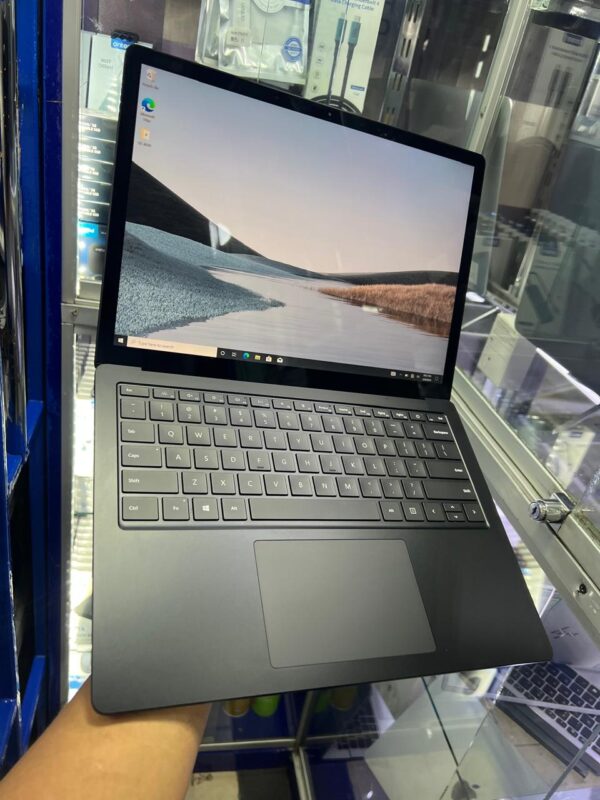 Microsoft Surface Laptop 3  intel i7 10th Gen | 16GB - Image 2