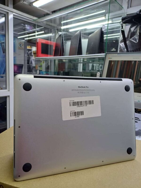 *Macbook Pro (Retina,13-inch,early - Image 4