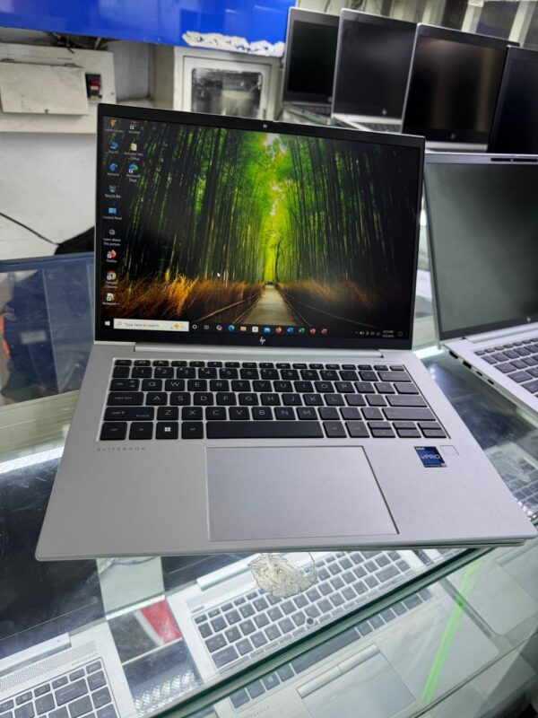 HP EliteBook 840 G9 i7 i7-1255U 16GB 512GB WIN 11 PRO - Image 2