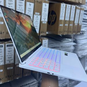 HP OMEN Transcend 14 Ultra 7 NVIDIA RTX 4060 2024 Slim Gaming Powerhouse 8GB GRAPHICS PREMIUM GAMING BUILD 16 gb ram 1TB ssd