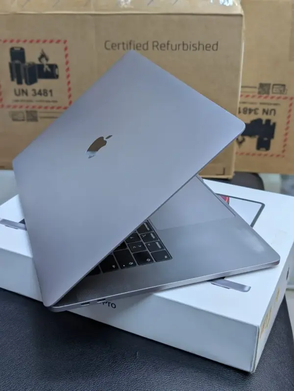MacBook Air 13 Inch 2024 A3113 M3 8GB RAM 256GB SSD
